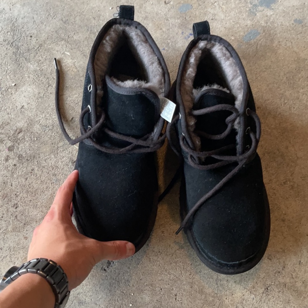 Ugg low tops men’s shoes